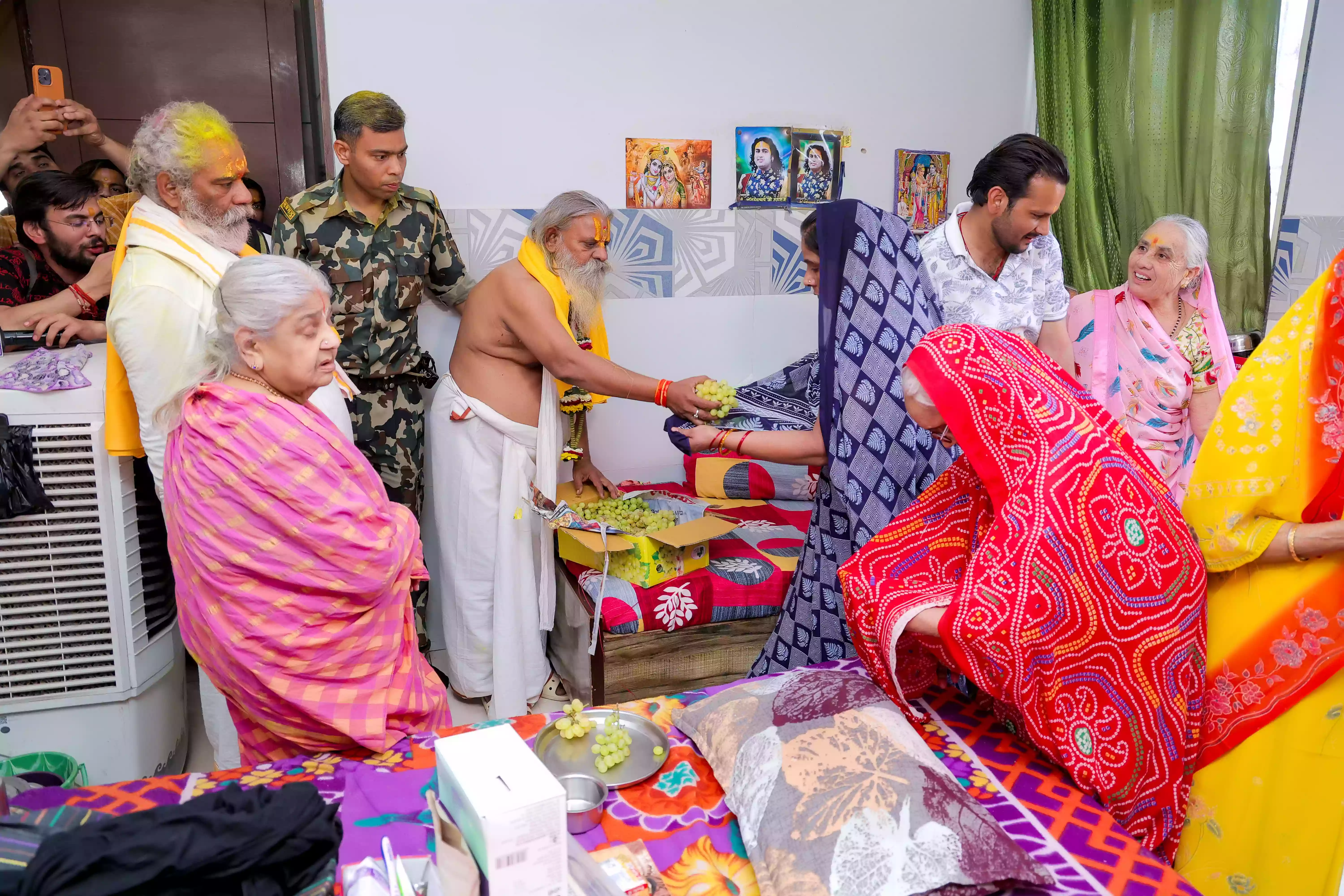 आश्रम सेवा